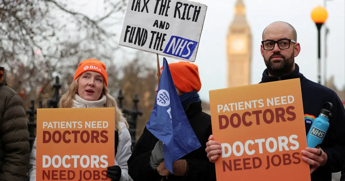 İngiltere’de doktorlar iş bıraktı | NTV Haber